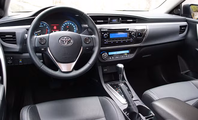 Xe có nhiều thay đổi về thiết kế nội và ngoại thất.