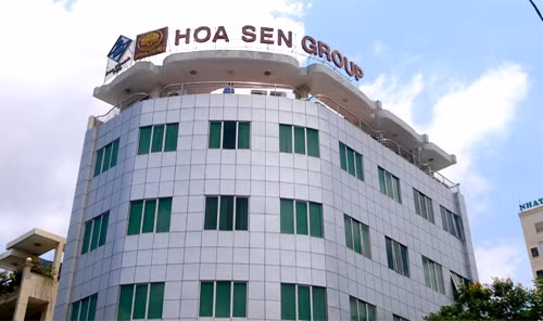 Cổ phiếu HSG của Công ty cổ phần tập đoàn Hoa Sen chỉ còn 39.100 đồng/cổ phiếu, giảm 2.900 đồng/cổ phiếu. Đây cũng là mức giảm khá mạnh trên thị trường chứng khoán Việt ngày 12/5.