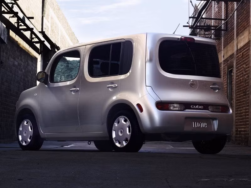 Nissan Cube.