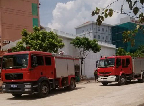 Một vụ cháy dữ dội vừa xảy ra sáng nay (ngày 5/9) tại sàn nhảy của khách sạn Ngọc Hà, ngay sát nhà máy Toyota (ở Xuân Thượng 1, phường Phúc Thắng, thị xã Phúc Yên, Vĩnh Phúc). Lực lượng cứu hỏa được huy động và dập tắt đám cháy hơn một tiếng sau đó.