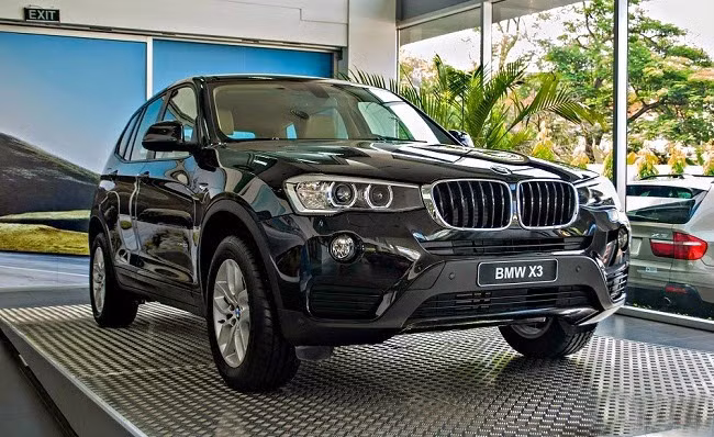 BMW X3 2015 gồm 2 phiên bản là xDrive20i và xDrive28i đều được trang bị động cơ I4.