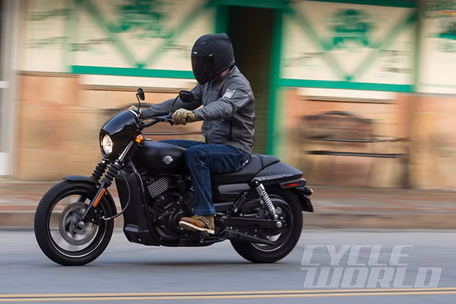 Dù xe chưa chính thức về nước, nhưng đại lý Harley-Davidson tại TP HCM cho biết đã có khá nhiều khách hàng quan tâm và đặt hàng xe.