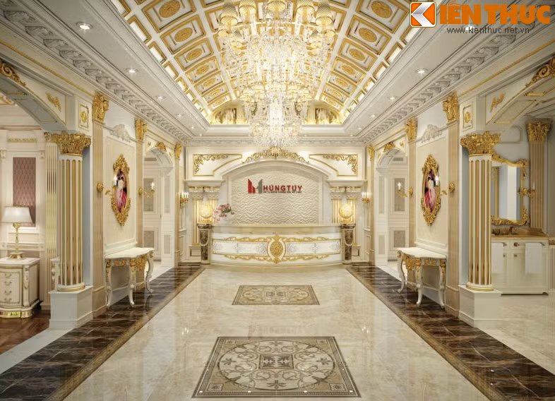 Nhà riêng Chủ tịch HĐQT kiêm Tổng giám đốc Công ty cổ phần Picenza Việt Nam - ông Nguyễn Văn Hùng nằm tại số 20 Cát Linh, quận Đống Đa, Hà Nội. Đây cũng chính là trụ sở và là nơi đặt showroom Hùng Túy hoành tráng của Picenza. Ảnh đại sảnh showroom.