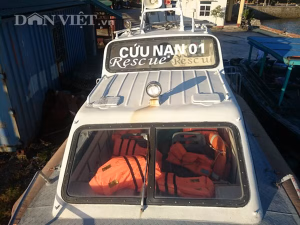 Đáng buồn nhất là, nếu thời tiết xấu có gió cấp 7, cấp 8 mà trên vịnh Hạ Long xảy ra những sự cố cần ứng cứu thì hiện tại Quảng Ninh không có tàu, xuồng có thể đi thay thế.