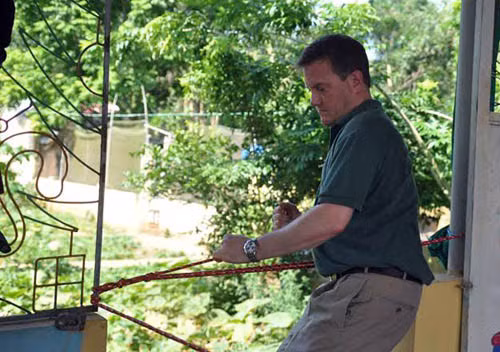 Mật vụ Mỹ là một lực lượng nổi tiếng chuyên nghiệp, tinh nhuệ trên thế giới. Không khó để nhận ra họ với cường độ làm việc liên tục.