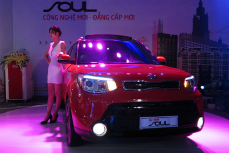 Kia Soul nhập khẩu chính hãng đầu tiên ở Việt Nam.