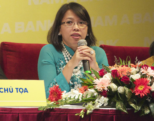 Bà Xuân Loan (sinh năm 1974) đảm nhiệm chức vụ này từ năm 2011, khi đó bà Loan được xem là nữ Chủ tịch ngân hàng trẻ nhất Việt Nam.