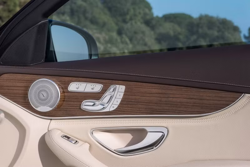 Mercedes-Benz C-Class Estate AMG Line sẽ được bán đầu tiên tại thị trường châu Âu với mức giá khởi điểm 52.000 USD.