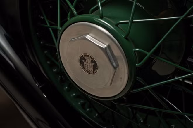 Có thông tin còn cho biết chiếc xe này từng được tổng thống Franklin Roosevelt sử dụng trong một thời gian sau khi AL Capone bị bỏ tù.