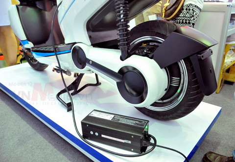 Terra A4000i được vận hành bởi pin lithium nguyên gốc với tuổi thọ lên đến 50.000km.