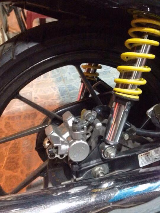 Pô Thái 2003 cùng gắp Thái và phuộc Nike Thái đậm chất chơi.