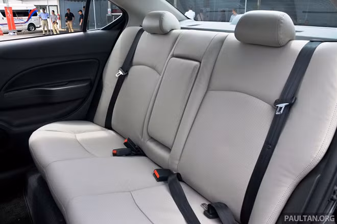 Với động cơ này, Attrage sẽ đuối hơn hầu hết các đối thủ trong phân khúc B vì phần lớn các mẫu xe thuộc phân khúc B đều được trang bị động cơ 1.3 lít hoặc 1.5 lít.