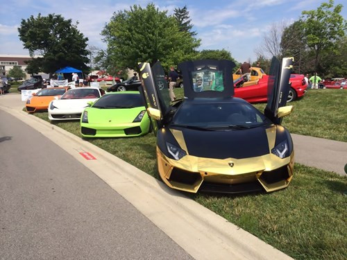 Những hình ảnh đẹp long lanh, không chê vào đâu được của Lamborghini Aventador và Ferrari 458 Italia.