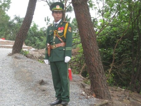 Các chiến sỹ biên phòng được giao nhiệm vụ canh "giấc ngủ" cho Đại tướng Võ Nguyên Giáp.