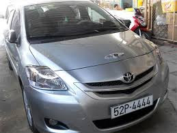 Toyota Vios của dân chơi Sài Gòn đeo biển tứ quý 4. Đây là xe cũ Vios G 2008 AT màu bạc, được rao bán với giá 530 triệu đồng.