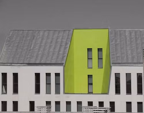 Không giống như các công trình nhà ở xã hội trước đây, công trình này có nội thất rất tiện lợi, thoáng mát, rộng rãi, tạo điều kiện tốt cho người sử dụng.