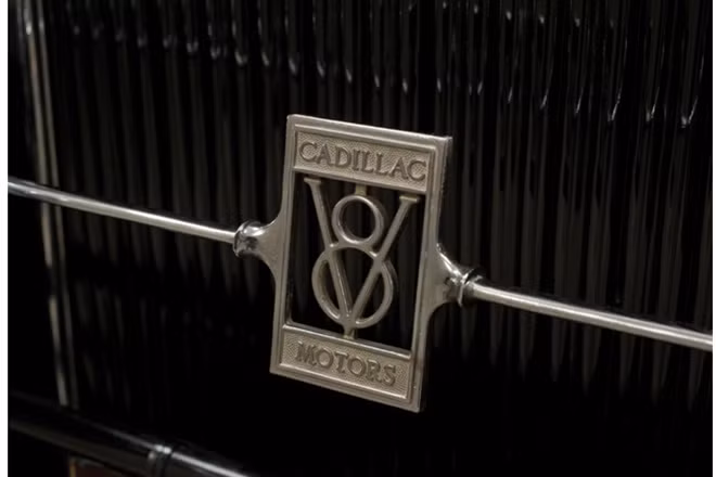 Được bọc thép nên xe của ông trùm rất nặng với trọng lượng lên tới hơn 4 tấn.