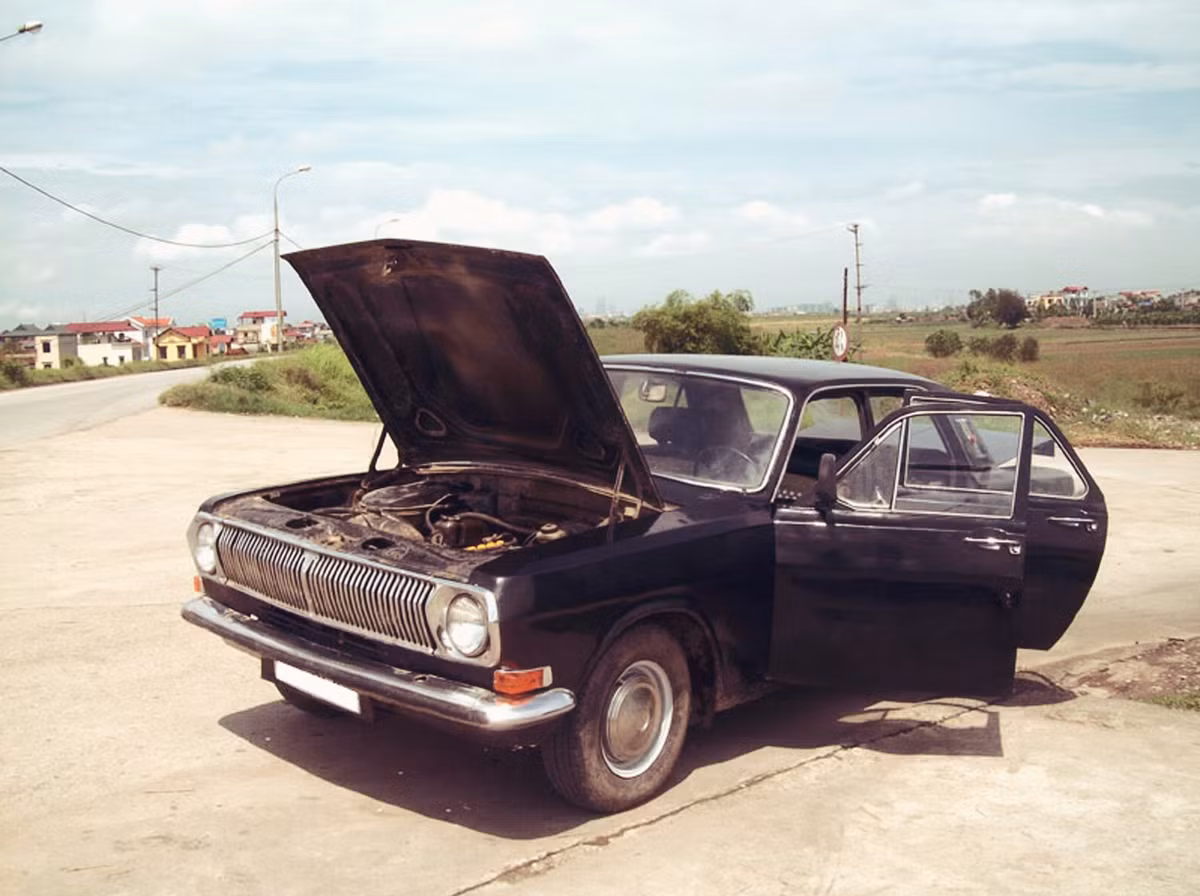 Một điều đặc biệt là so với các dòng xe khác cùng thời, hệ thống treo của Volga M-24 được đánh giá êm hơn khi đi trên các con đường gập ghềnh tại các vùng miền của Liên Xô, mà ngay cả Mercedes cũng không cung cấp được.