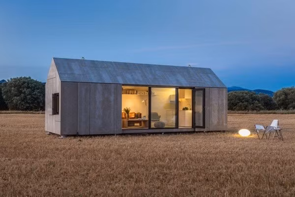 Nhà ở biệt lập dưới 300m2 đẹp nhất (Giải hội đồng chuyên môn): Hut on Sleds, New Zealand.