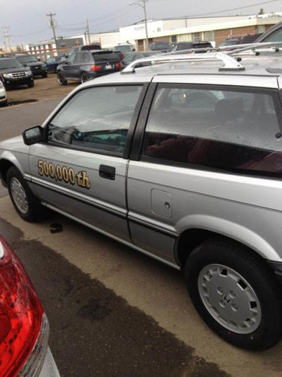 Nhưng mẫu quảng cáo đã biến mất trên website chỉ sau 3 ngày đăng, có lẽ chiếc xe hiếm này đã tìm được chủ mới.