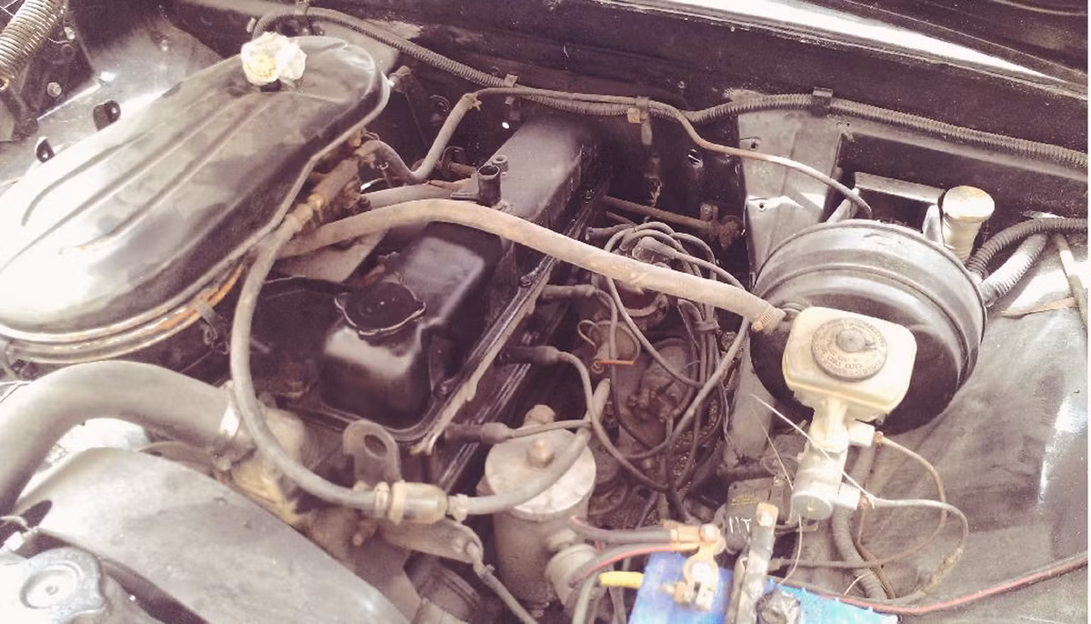 Dòng xe Volga M-24 được nhập về Việt Nam những năm 70 và cái tên "Volga bộ trưởng" ra đời từ đó. Với động cơ 2.4l và mức tiêu thụ tầm 14lít/100km thì Volga không phải là lựa chọn kinh tế.