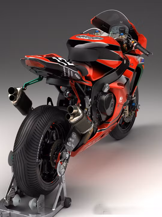 Xe sở hữu những đường nét miễn chê, mạnh mẽ và cực chất.