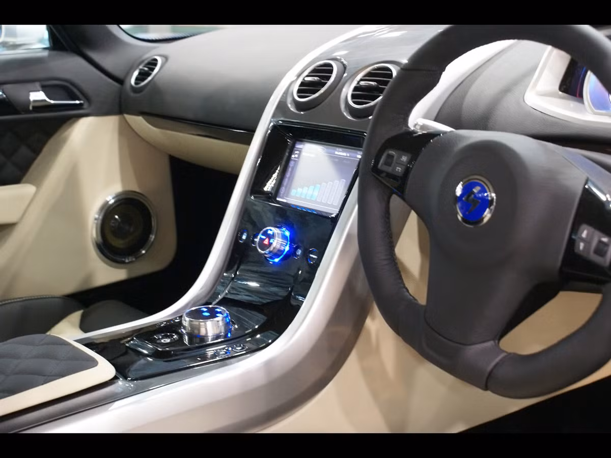 Chỉ có 50 chiếc xe loại này được sản xuất trong năm nay và năm 2015.