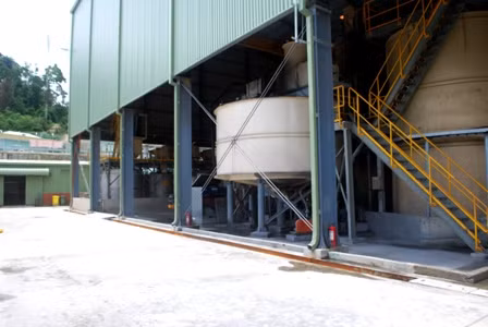 Với tham vọng ở Việt Nam, tập đoàn Besra đang thăm dò xây dựng một nhà máy vàng nữa ở huyện Tiên Thuận (tỉnh Bình Định).