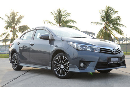 Toyota Altis 2014 chính hãng sẵn sàng ra mắt Việt Nam.