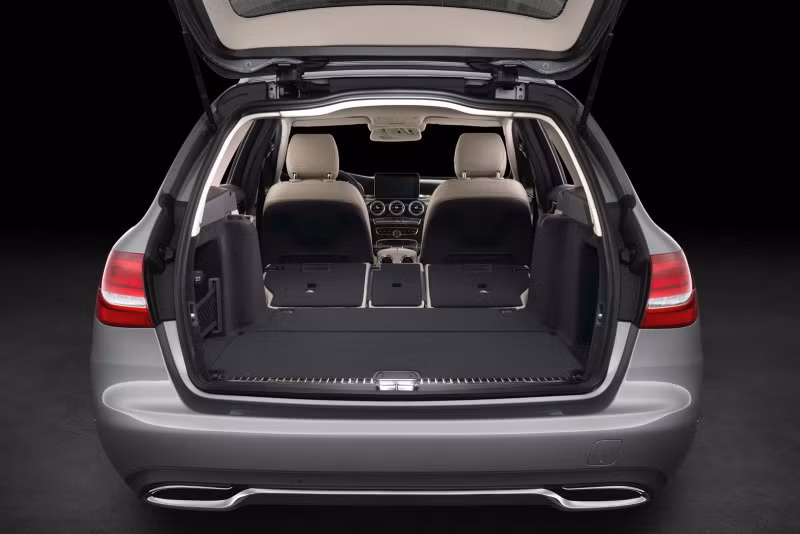 Điều này làm chiếc xe có khả năng tăng tốc từ 0-100km/h trong hơn 8 giây và đạt vận tốc tối đa 250 km/h.