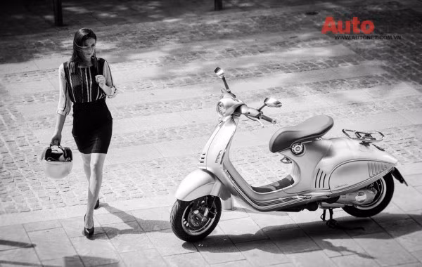 Vespa không chỉ là một chiếc xe, nó còn là một biểu tượng thời trang, một phong cách sống. Gần 70 năm qua, Vespa vẫn vẹn nguyên lý tưởng này.
