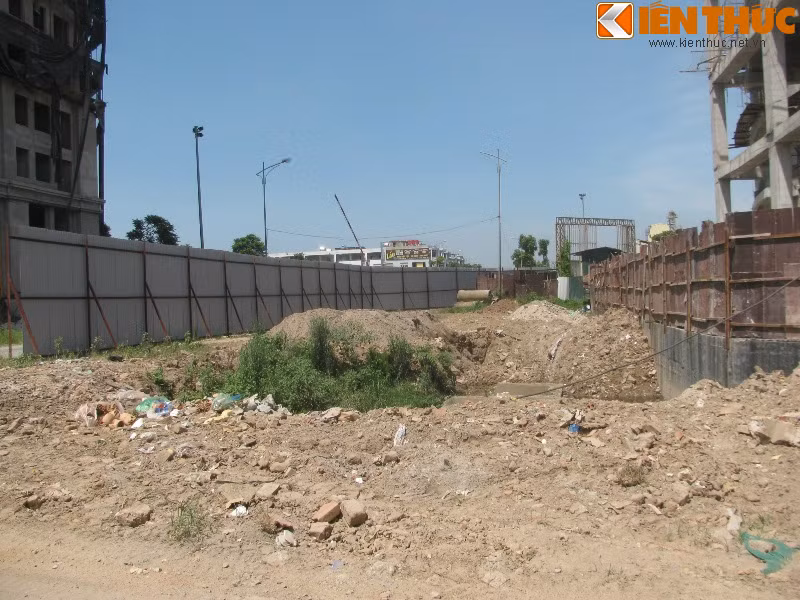 Trả lời báo giới gần đây, ông Nguyễn Tuấn Anh - Tổng giám đốc PVR khẳng định, việc dừng dự án Hà Nội Time Tower không hoàn toàn do OGC thoái vốn khỏi PVR. Ông Tuấn Anh cũng cho hay, PVR đã có kế hoạch khởi động lại dự án trong tháng 5/2014.