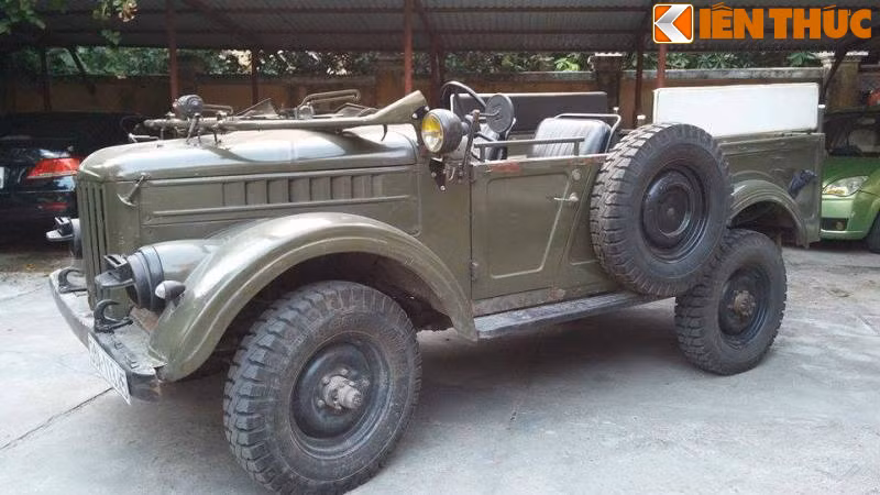 GAZ 69 được sản xuất tại nhà máy GAZ (Gorkovsky Avtomobilny Zavod) trong các năm từ 1953-1954. Từ 1955-1972, xe được sản xuất bởi hãng UAZ. Về sau, loại xe này được cấp giấy phép sản xuất ở Rumania.