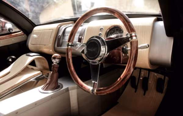 Tuy nhiên, Morgan đã áp dung một số cải tiến nho nhỏ vào khối động cơ này đó là một hệ thống điều khiển động cơ chuyên dụng và ống xả kiểu dáng thể thao khỏe khoắn. Ngoài ra, hệ thống treo cũng được độ lại để tùy chọn lái xe động lực học cho cảm giác lái chính xác và đậm chất thể thao.