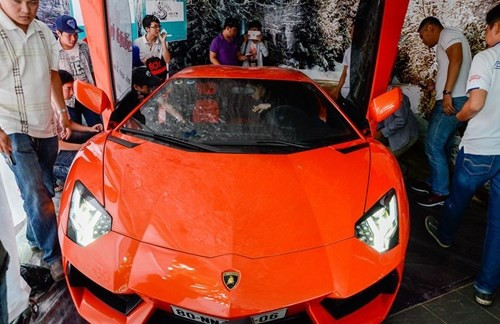 Siêu xe Lamborghini Aventador LP700-4 của Minh "Nhựa".