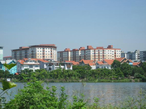 Khác với hồ Linh Đàm hơn 10 năm trước, nơi đây giờ đã trở thành khu đô thị khang trang, hiện đại, là môi trường sống lý tưởng của hàng vạn người dân.