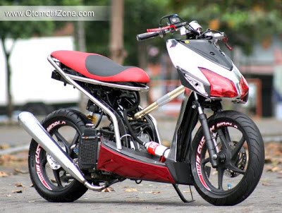 Mẫu độ khó hiểu với chiếc bình bí mật đặt ngay dưới chỗ để chân.