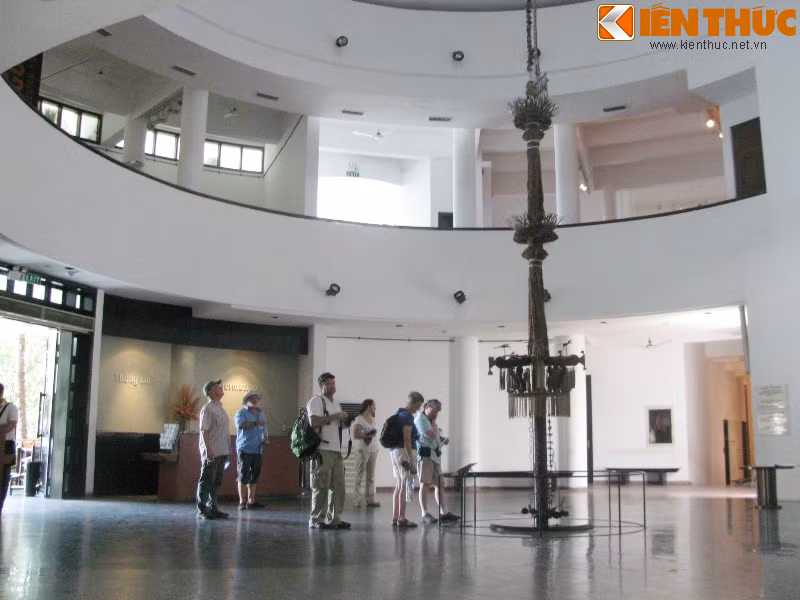 Bảo tàng Dân tộc học Việt Nam với nối kiến trúc độc đáo - Hình 2 Bao tang Dan toc hoc Viet Nam voi noi kien truc doc dao-Hinh-2