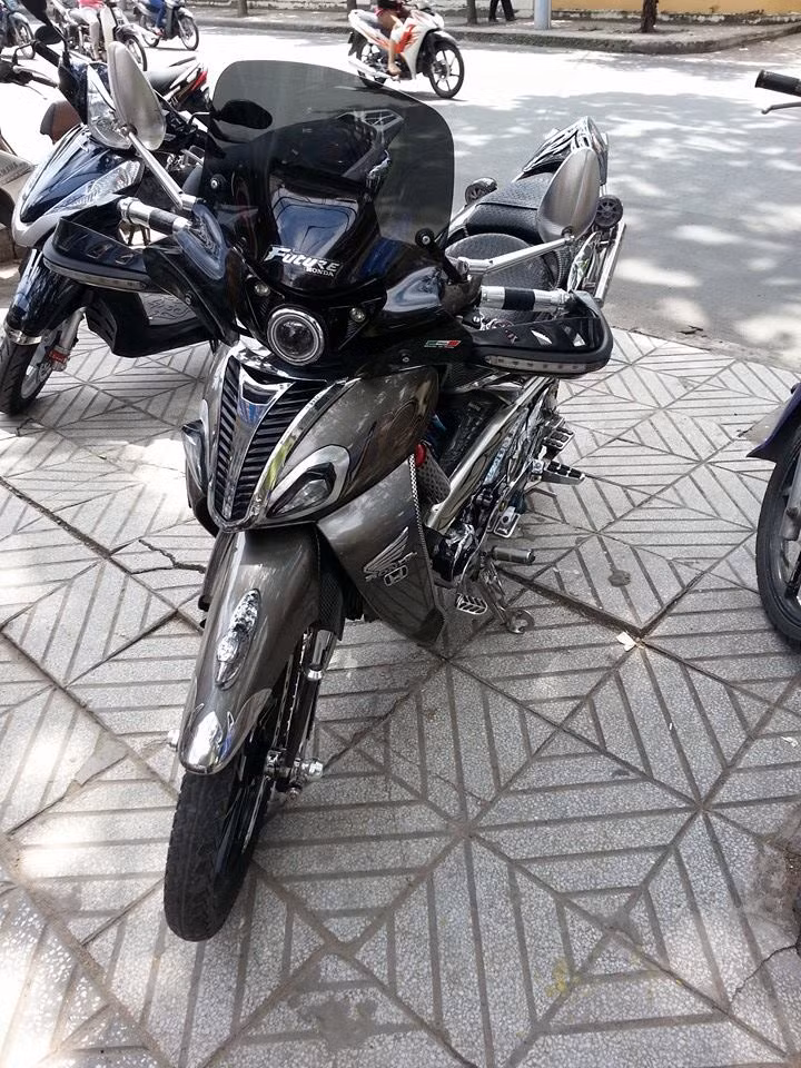 Honda Future 1 độ khủng nhất Sài Gòn. Ảnh: Facebook Tran Phuc Dat.