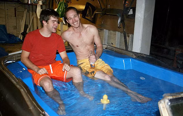 Nếu cuộc kiểm tra thành công thì chiếc xe này sẽ phá vỡ kỷ lục trở thành "bồn tắm nước nóng di động nhanh nhất thế giới".