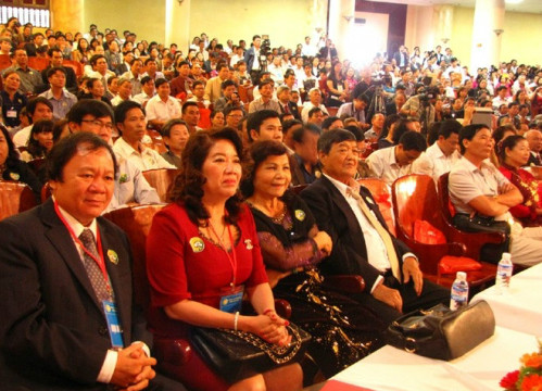 Lãnh đạo cấp cao của Công ty Rừng Toàn Cầu. Ảnh: Lao động.