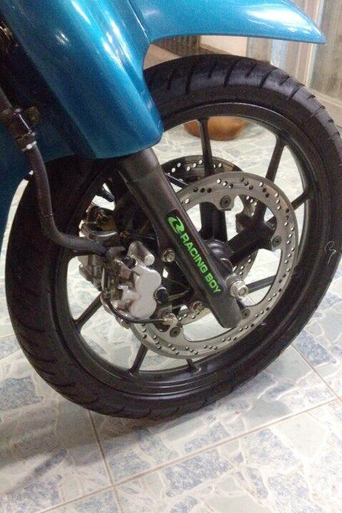 Mâm Raider cũng đúng hàng Thái lên 3 thắng đĩa, ngốn của chủ xe hơn 10 triệu đồng.