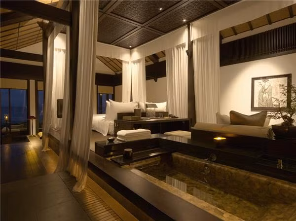 Tất cả biệt thự đều có phòng ngủ và phòng khách rộng rãi, phòng tắm lớn và tủ quần áo lớn.