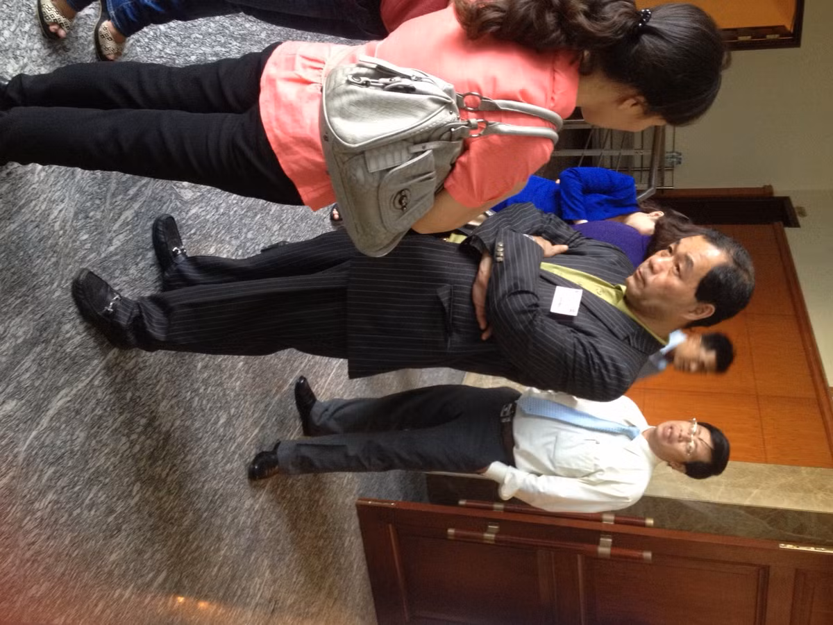 Trong lĩnh vực ngân hàng, cái tên Trầm Bê - cổ đông lớn nhất ngân hàng Phương Nam không xa lạ. Trước đó, ông Trầm Bê từng là Phó chủ tịch ngân hàng Phương Nam.