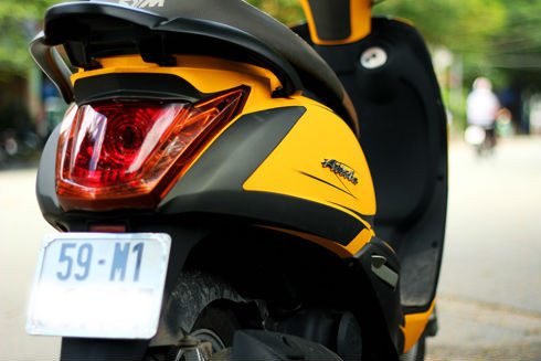 Cả người và xe đều sẽ rất nổi bật khi vi vu trên phố đông. Nguồn ảnh: ABmiracle.