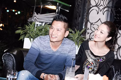 Nguyễn Đức Hải và người vợ xinh đẹp nổi tiếng Jennifer Phạm.