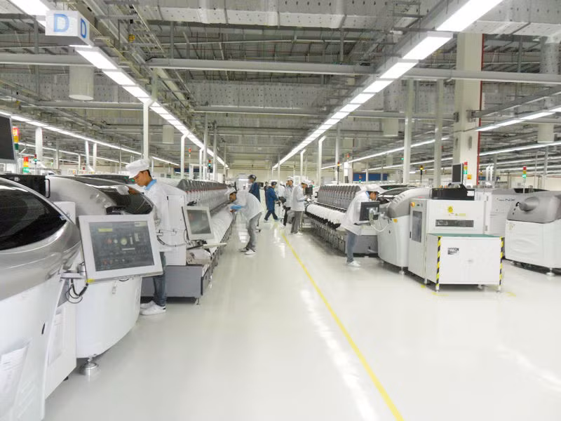 Được biết, đến thời điểm hiện tại, Nokia Việt Nam gần như mới chỉ sản xuất duy nhất dòng sản phẩm điện thoại feature phone (dòng phổ thông).