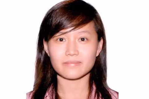 Nguyễn Thái Nga (sinh năm 1984), thành viên HĐQT Bóng đèn Điện Quang. Nữ doanh nhân trẻ này hiện là cổ đông lớn nhất của Bóng đèn Điện Quang với tỷ lệ sở hữu 12,9%, tương ứng lượng cổ phiếu trị giá hơn 90 tỷ đồng.