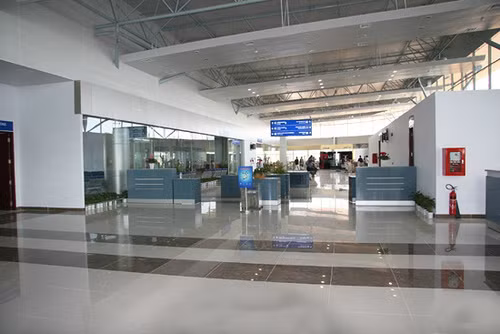 Nhà ga sân bay Liên Khương.