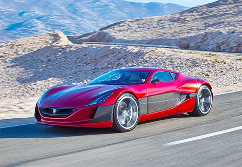 Rimac Concept 1 giá 980.000 USD (khoảng 20,8 tỷ đồng). Siêu xe có công suất 1.088 mã lực và mô-men xoắn cực đại 1.600 Nm, có thể tăng tốc từ 0-100 km/h chỉ sau 2,8 giây trước khi đạt tốc độ tối đa 305 km/h.